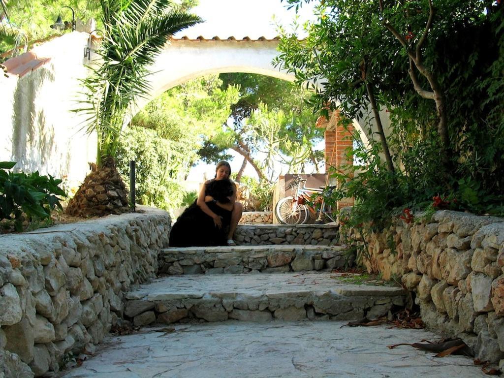 La Torretta Villa ฟาวีญานา ภายนอก รูปภาพ